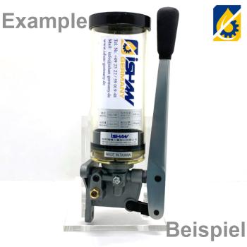 Manual lubrication pump